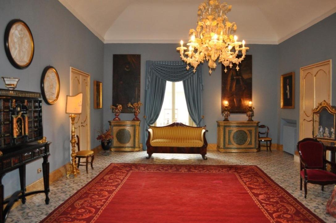 Donna Guia Suite Palermo Exterior photo